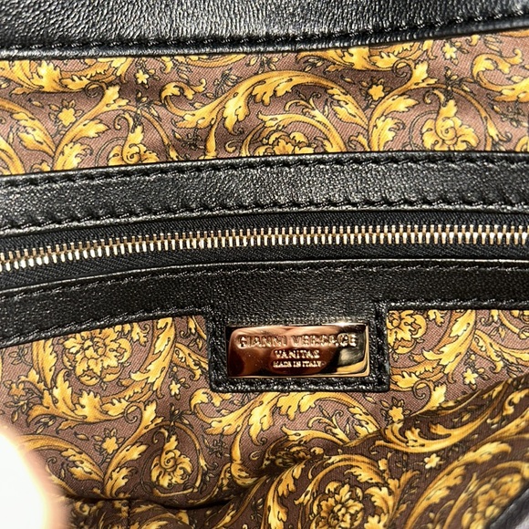 100% Authentic Versace Women’s Handbag in Nappa Ricamo Barocco Black Leather - Picture 9 of 14
